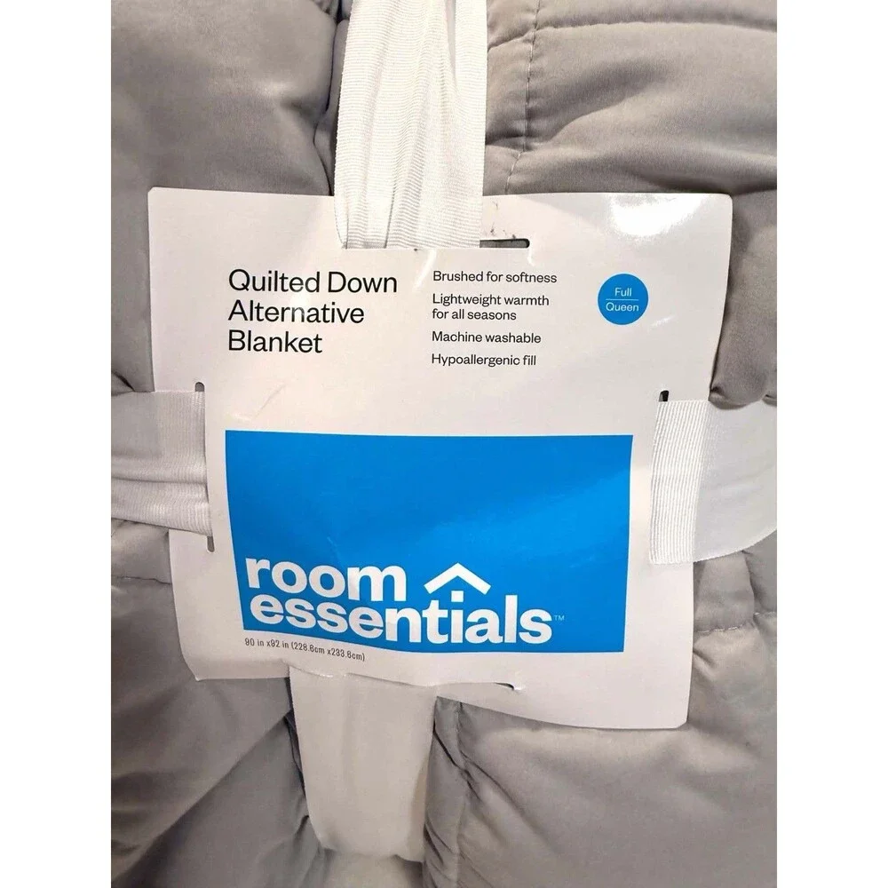 Room Essentials Full/Queen Quilted Down Alternative Bed Blanket Gray Reversible